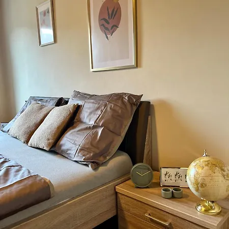 Gemuetliche Wohnung/ Cozy Apartment *